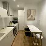 Le Cadre Noir Lux Spa, Sauna, Jacuzzi Apartment *