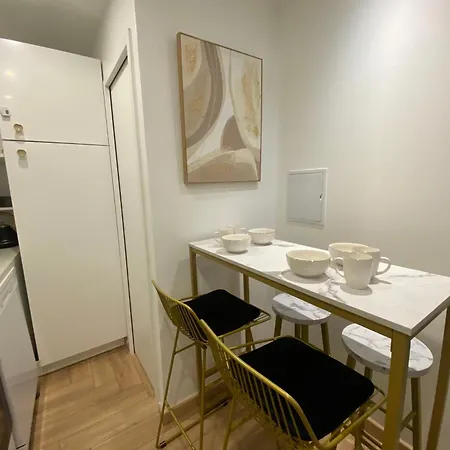 Apartment Le Cadre Noir Lux Spa, Sauna, Jacuzzi, Hammam Saumur