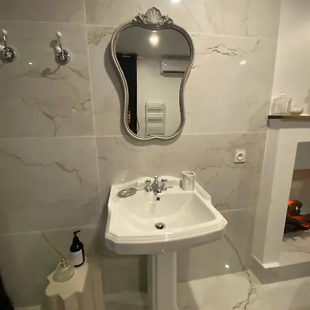 公寓 Le Cadre Noir Lux Spa, Sauna, Jacuzzi, Hammam